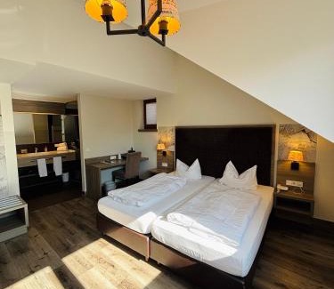 Donaustauf Hotel | Posthotel Walhalla Regensburg Ost