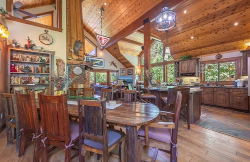 Olympic Valley House | Powder Moon Luxury Home, Stunning 5 Bed 4 bath property