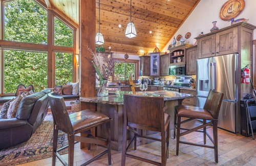 Olympic Valley House | Powder Moon Luxury Home, Stunning 5 Bed 4 bath property