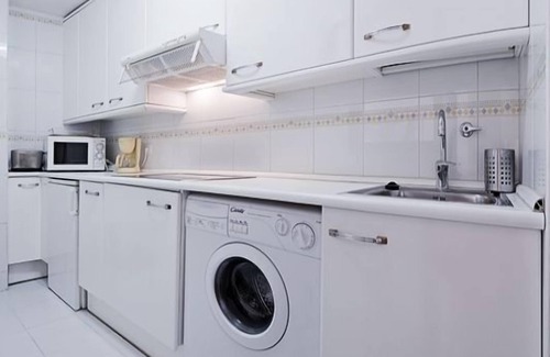Golden Triangle of Art Apartment | PRADO MUSEUM AIR (60m2, AC, WIFI, Easy CheckIn, Garage)