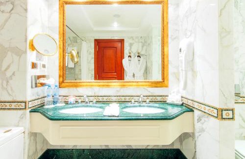 Besarabka Hotel | Premier Palace Hotel Kyiv