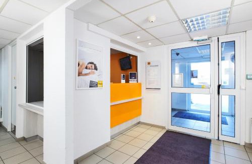 Montreuil Hotel | Premiere Classe Montreuil
