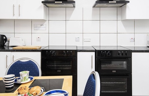 Taunton Hotel | Premium King/Twin Ensuite