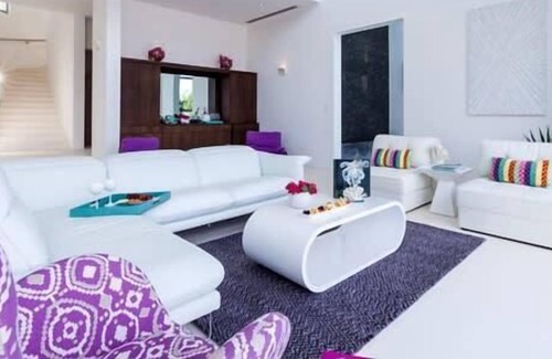 West End Village Villa | Prestigious Beachfront Property