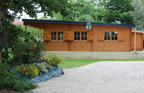 Bavent Ski Chalet | Pretty Chalet in the countryside