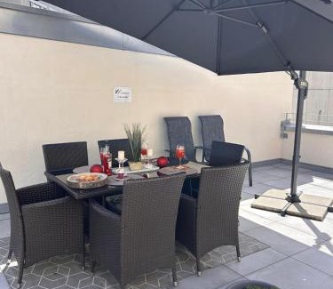 Innenstadt - Sankt Ulrich-Dom Apartment | Primero City-Loftdomizil I 84qm Innenstadt Rathaus I Gemeinschaftsterrasse 6 P
