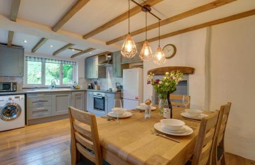 Talskiddy House | Primrose Cottage
