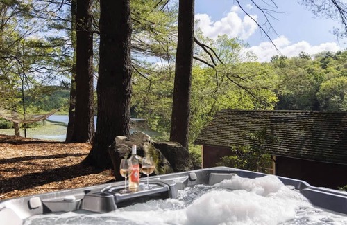 Highland House | Private 37 Acre Lake Estate on 164 Acres - 11 BR