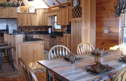 Dandridge House | Private and Peaceful Lakefront Cabin, just north of Smokey Mountains
