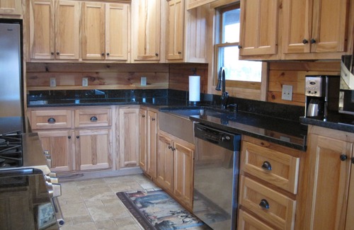 Dandridge House | Private and Peaceful Lakefront Cabin, just north of Smokey Mountains
