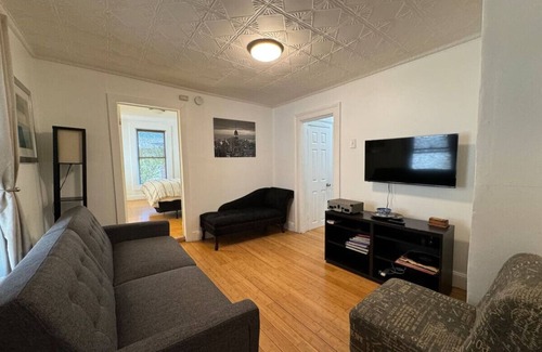 Communipaw Apartment | Private Apartment with NYC VIEWS right outside NYC