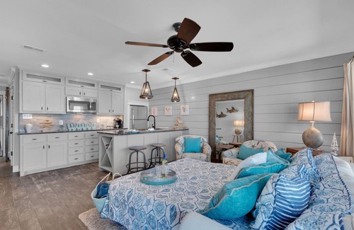Crystal Beach House | Private Beachfront Home, Swimming Pool, Kayak, Paddle Boards & Free Chair Set Up