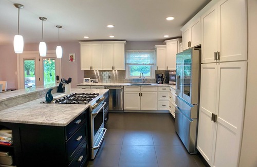 Lexington House | PRIVATE heated pool & hot tub, dogs ok, near Keeneland