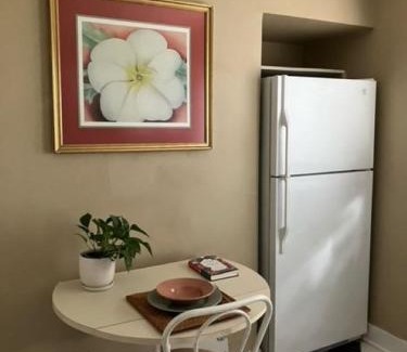 Freetown - Port Rico Apartment | Private Lafayette Getaway Balcony & Kitchen