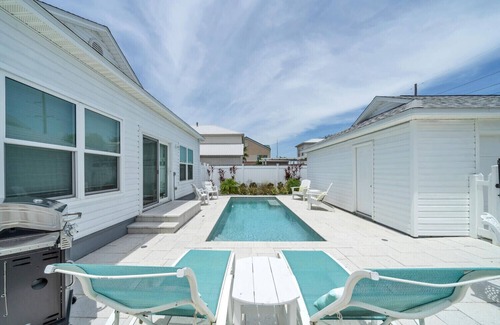 Fort Walton Beach - Destin Cottage | Private Pool, 2 blocks to beach & 1 bloc to The Henderson, great location