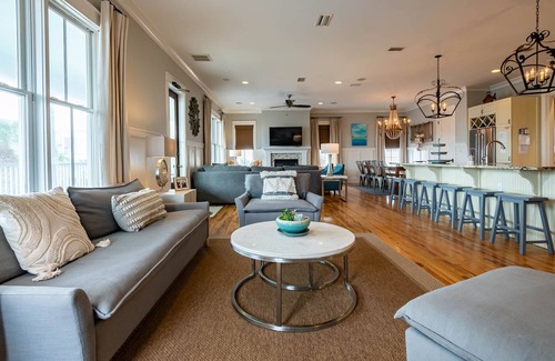 Inlet Beach House | Private pool Sleeps 22. 3min walk to beach. Free beach set ups plenty of Beach!