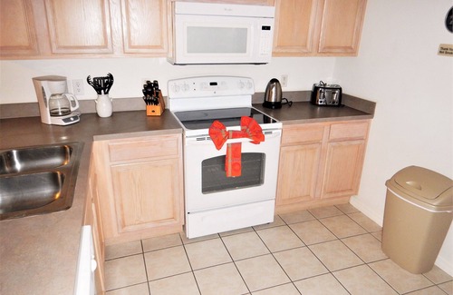 Seasons House | Private Pool Villa close to Disney Parks with free Wifi and BBQ