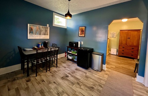 Nashville Cottage | Private, Quiet, Cottage Retreat 10 minutes to downtown Nashville