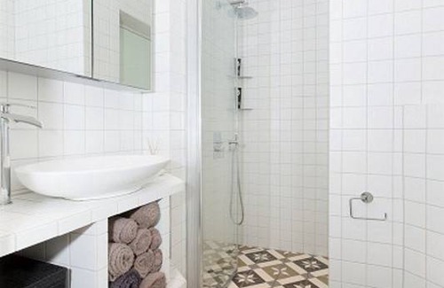 Frogner Resort | Private room ∙ 1 guest