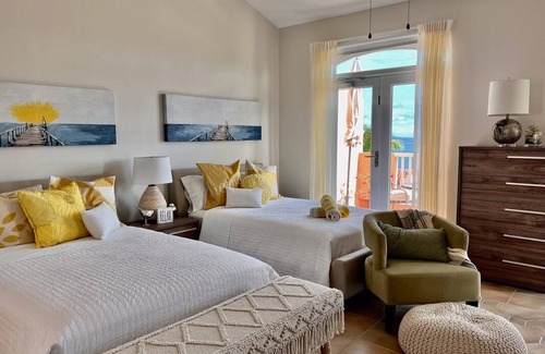 Fajardo Resort | Private room ∙ 4 guests