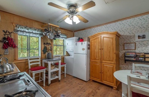 Kings Beach Cabin | Private, Ski & Golf, Close to 4 Ski Areas, Allergy friendly, No pets