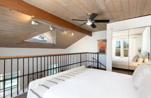 Venice Canals House | Private Venice Beach Loft - Steps to the Beach & Canals