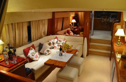 Hulhumale Boat Rental | Private yacht
