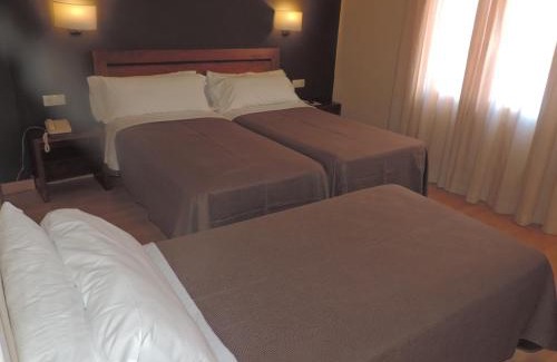 La Jonquera Hotel | Puerta De España