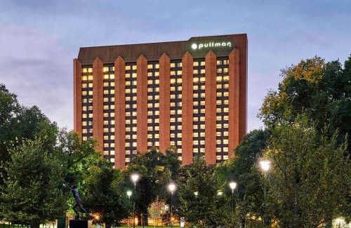 East Melbourne Hotel | Pullman Melbourne On the Park