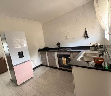 Livingstone Apartment | Pumuzika
