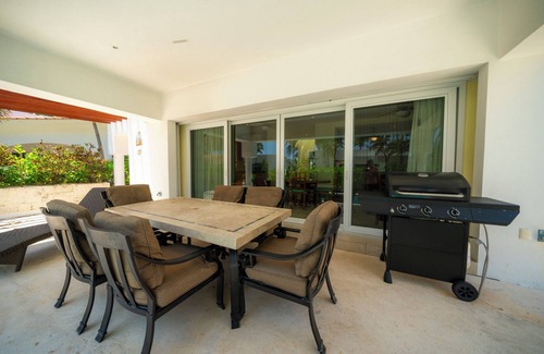 Playacar Fase I House | Pura Vida by NAS