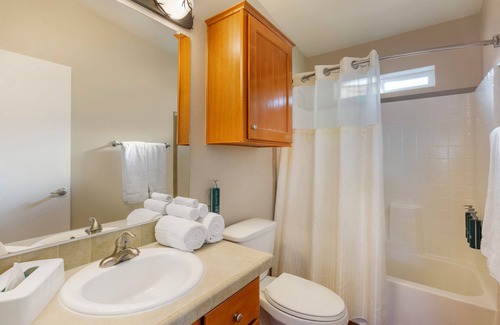 Pinetop Hotel | PVC at The Roundhouse Resort