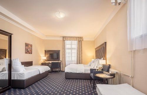 Mala Strana Hotel | Pytloun Old Armoury Hotel Prague, Stará Zbrojnice