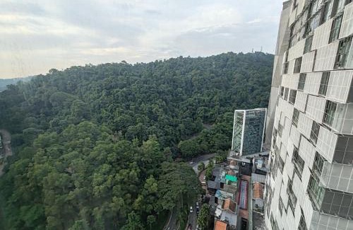 Damansara Perdana Apartment | QQQ hotel type room Empire Damansara