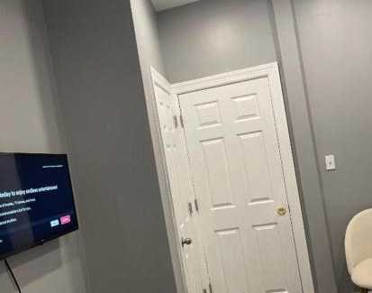 Ampere House | Quaint and Relaxing Room