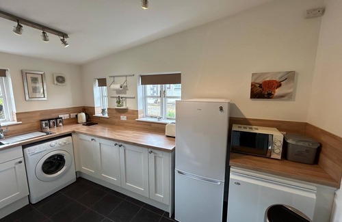 Drumnadrochit Cottage | Quaint Traditional Cottage With Modern Interior, Drumnadrochit, Loch Ness