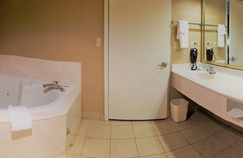 Alexandria Hotel | Quality Inn Alexandria