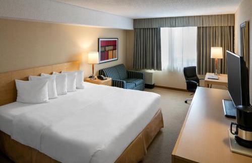 Anjou Hotel | Quality Inn and Suites Montreal East