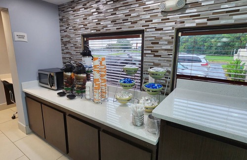 Albany Hotel | Quality Inn at Albany Mall
