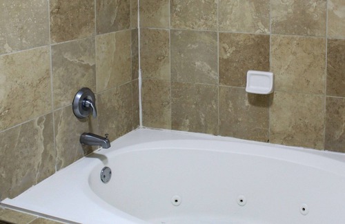 Athens Hotel | Quality Inn Athens I-65/Huntsville Area West