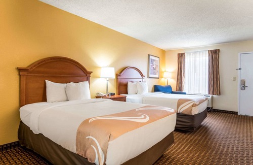 Gold Rock Hotel | Quality Inn Battleboro