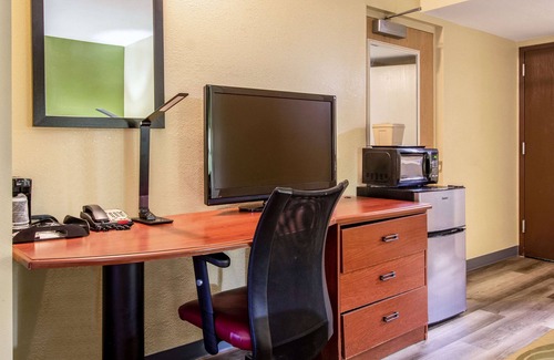Baytown Hotel | Quality Inn Baytown - Houston East