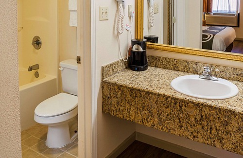 Biloxi Hotel | Quality Inn Biloxi Beach