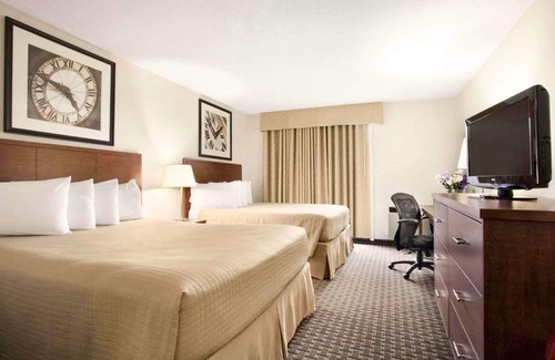 North Bay Hotel | Quality Inn