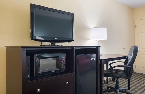 Calhoun Hotel | Quality Inn Calhoun North I-75