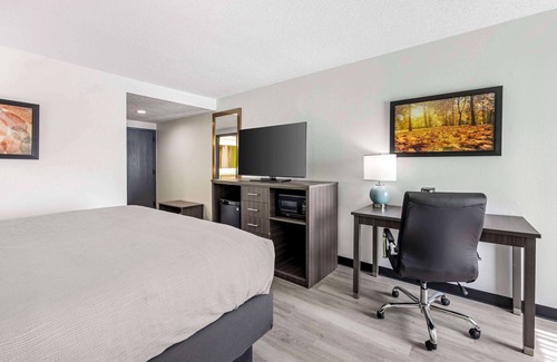 Clarksville Hotel | Quality Inn Clarksville - Exit 11