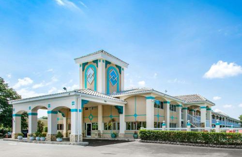 West Kissimmee Hotel | Quality Inn Clermont West Kissimmee