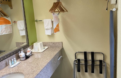 Elizabeth City Hotel | Quality Inn Elizabeth City near University