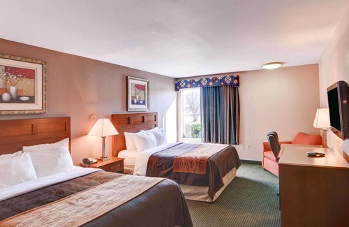 Forest Hill Hotel | Quality Inn Forest Hill - Fort Worth South