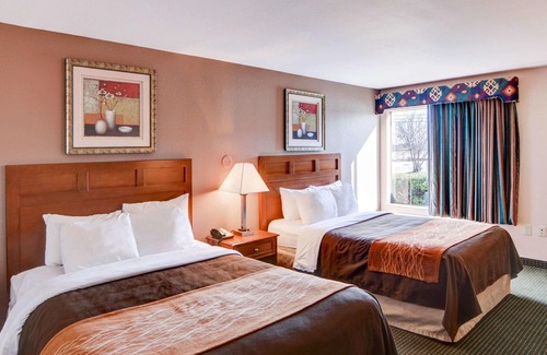 Forest Hill Hotel | Quality Inn Forest Hill - Fort Worth South